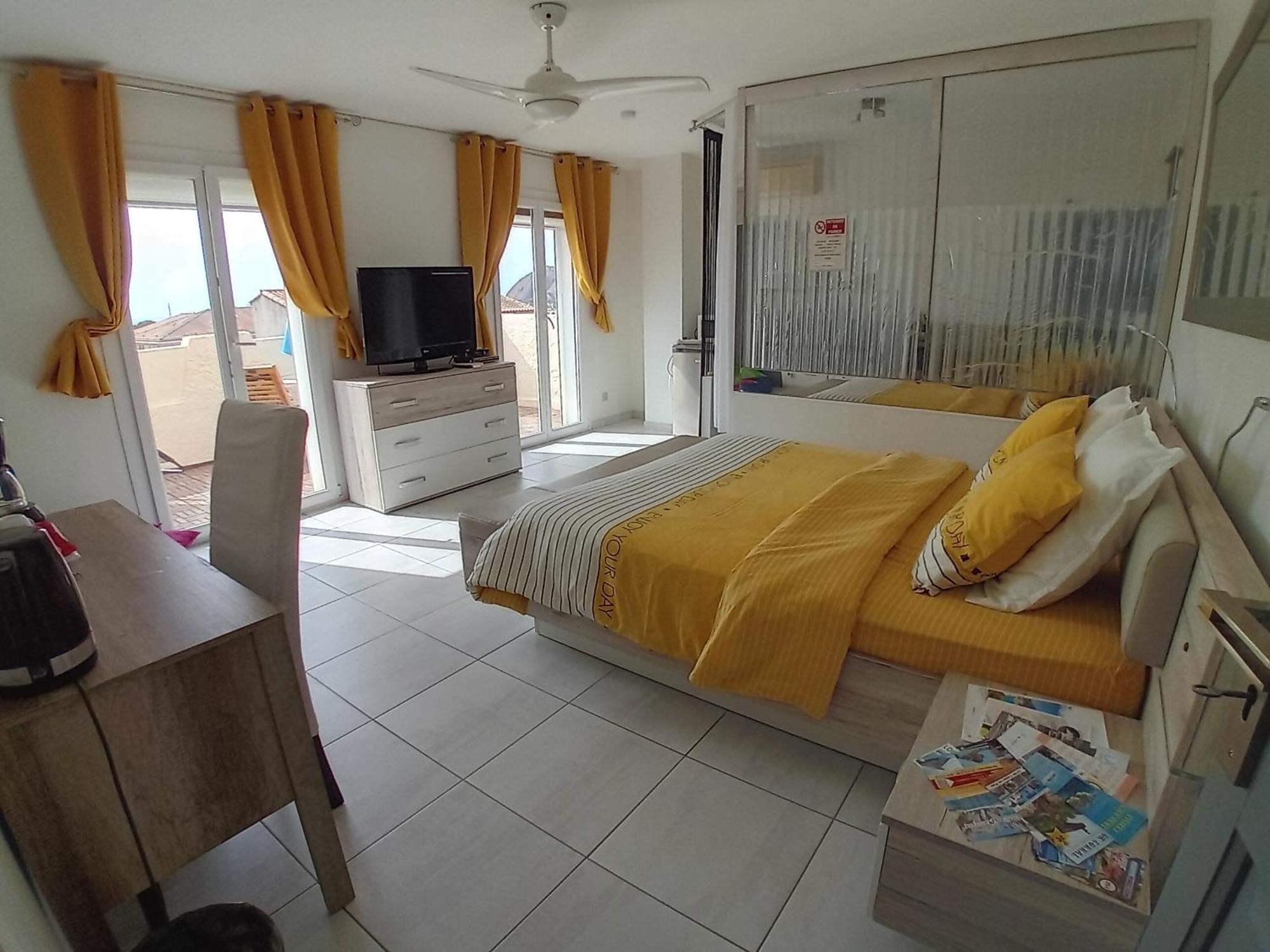 Charmante Chambre Avec Vue Mer 라시오타 외부 사진